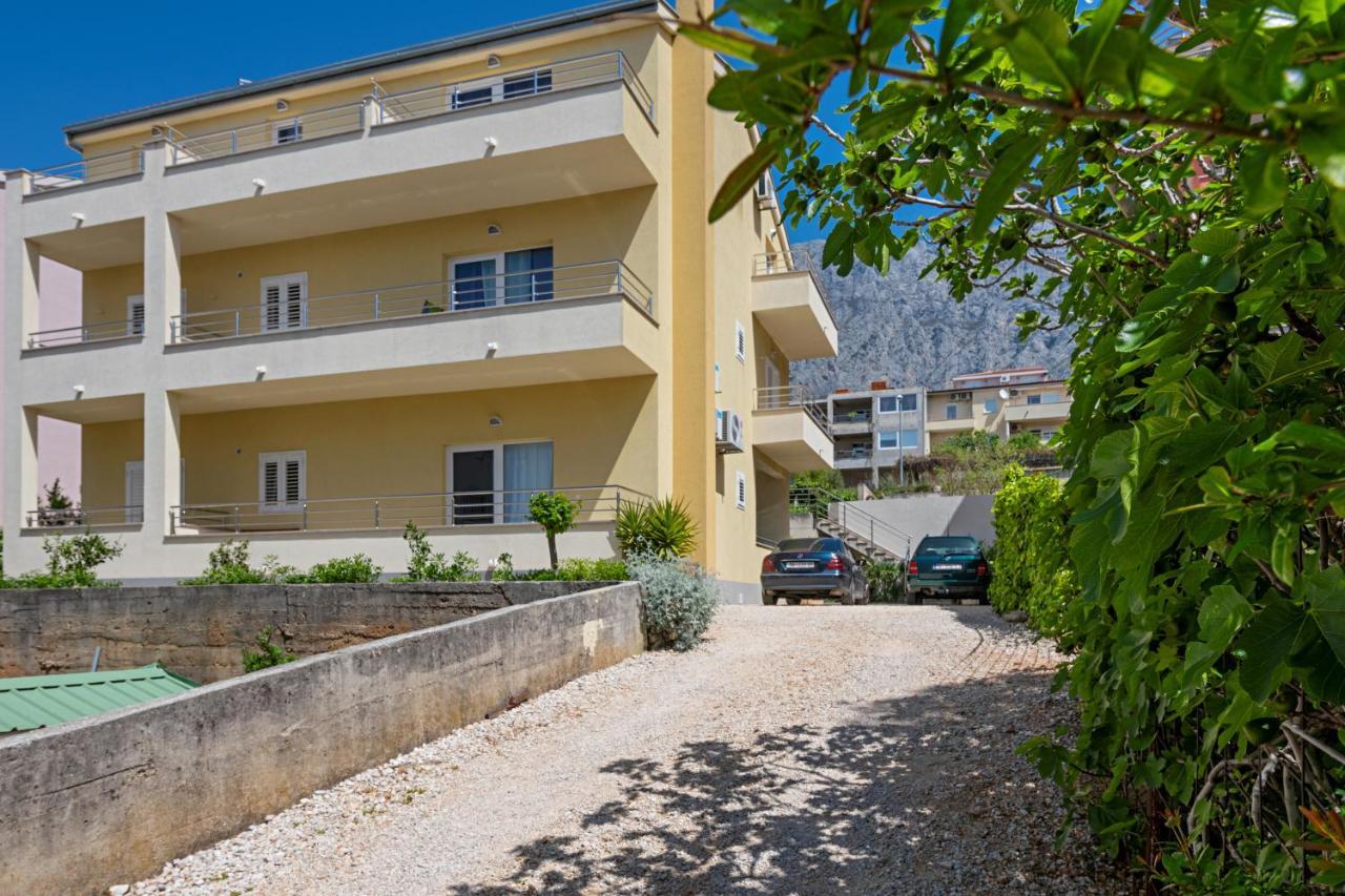 Apartment With Free And Private Parking Makarska Exteriör bild